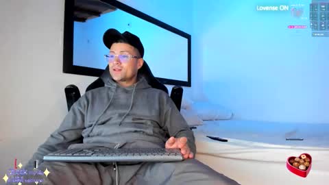 MAXI      online show from 11, 10, 2025