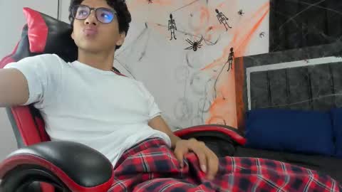 Maximiliano online show from 28, 10, 2025