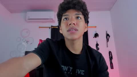 Maximiliano online show from 3, 12, 2025