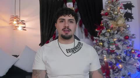 Snapshot of maximo_rodriguez chatting on 19, 12, 2024 Maximo online show from 19, 12, 2024