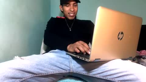 Maximo Aron Vega online show from 3, 2, 2025