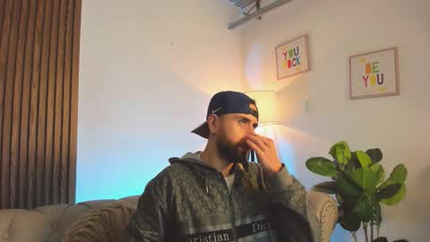 Maximo Wolf online show from 22, 2, 2026