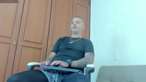 maximohall online show from 27, 9, 2025