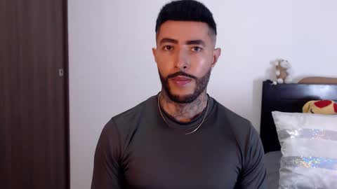 Independent Model online show from 20, 12, 2024