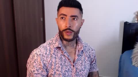 Independent Model online show from 22, 12, 2024