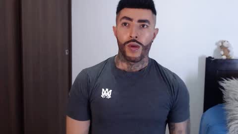 Independent Model online show from 28, 12, 2024