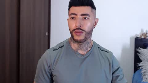 Independent Model online show from 30, 12, 2024