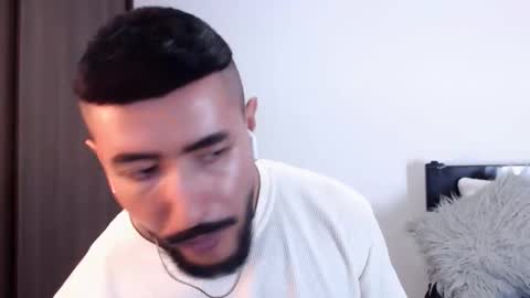 Independent Model online show from 7, 3, 2025