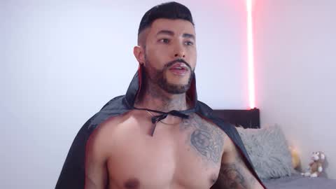 Independent Model online show from 30, 10, 2025