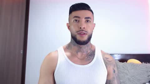 Independent Model online show from 19, 12, 2025