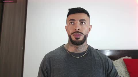 Independent Model online show from 30, 3, 2026