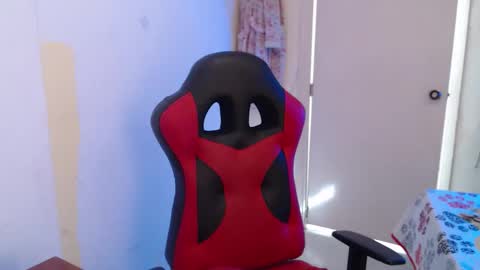 maxinesex_ online show from 6, 2, 2026