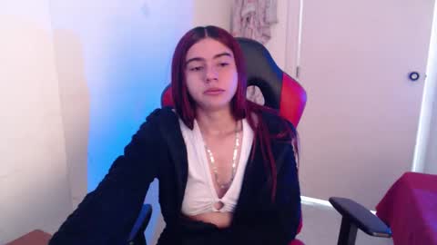 maxinesex_ online show from 6, 4, 2026