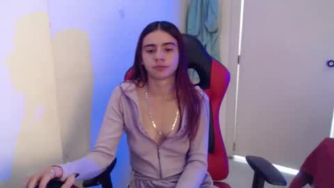 Snapshot of maxinesex_ chatting on 3, 6, 2026 maxinesex_ online show from 3, 6, 2026