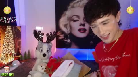 Snapshot of maxiy_001 chatting on 3, 12, 2024 Max online show from 3, 12, 2024