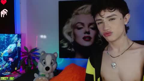 Snapshot of maxiy_001 chatting on 19, 1, 2025 Max online show from 19, 1, 2025