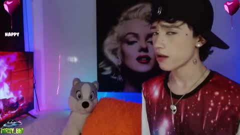 Snapshot of maxiy_001 chatting on 4, 2, 2025 Max online show from 4, 2, 2025