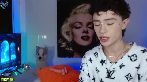 Snapshot of maxiy_001 chatting on 30, 9, 2025 Max online show from 30, 9, 2025