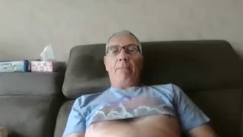 Snapshot of maxou569 chatting on 13, 10, 2025 maxou569 online show from 13, 10, 2025