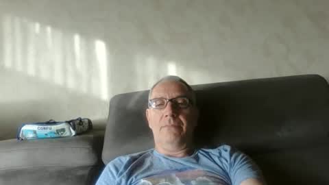 Snapshot of maxou569 chatting on 3, 11, 2025 maxou569 online show from 3, 11, 2025