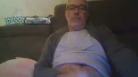 Snapshot of maxou569 chatting on 8, 11, 2025 maxou569 online show from 8, 11, 2025