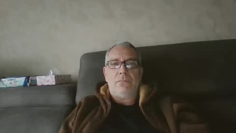 Snapshot of maxou569 chatting on 12, 1, 2026 maxou569 online show from 12, 1, 2026