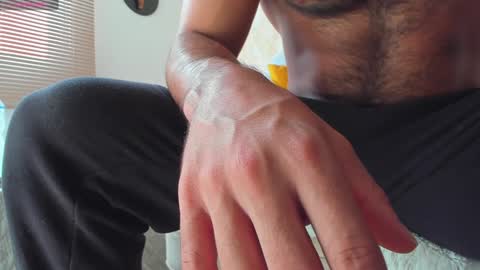 Max online show from 16, 1, 2025