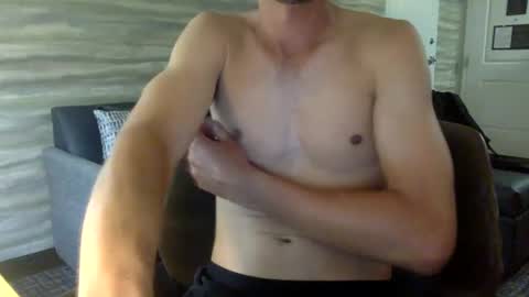 Snapshot of maxtheman2456 chatting on 2, 3, 2025 BoxerBabe1234 online show from 2, 3, 2025