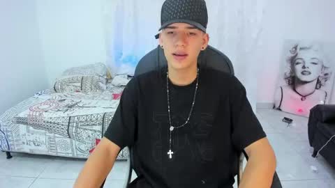 MaxThomson online show from 1, 10, 2025