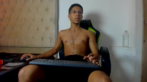 maxvibe420 online show from 22, 9, 2025
