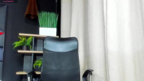 Snapshot of maxvolturi_ chatting on 2, 5, 2026 maxvolturi_ online show from 2, 5, 2026