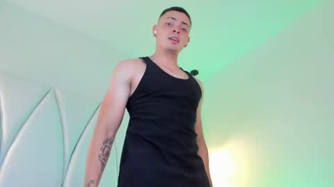 Snapshot of maxwell_dupont chatting on 27, 2, 2025 MAX online show from 27, 2, 2025