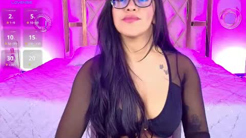 Valentina online show from 8, 6, 2026