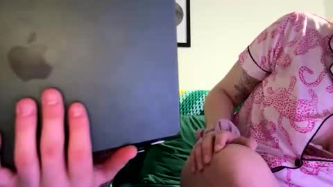 maxXmisty online show from 9, 3, 2026