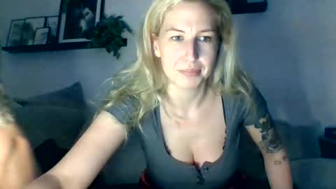 Snapshot of may4jay chatting on 1, 7, 2026 may4jay online show from 1, 7, 2026