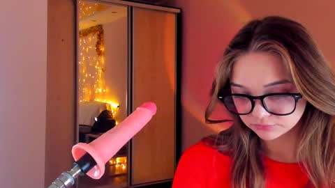 May Flower online show from 20, 1, 2025