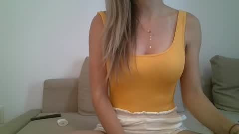 Snapshot of maya0sun chatting on 7, 7, 2026 Maya0Sun online show from 7, 7, 2026
