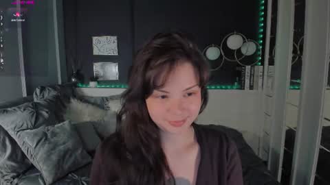 Snapshot of maya___muse chatting on 17, 6, 2026 Maya online show from 17, 6, 2026