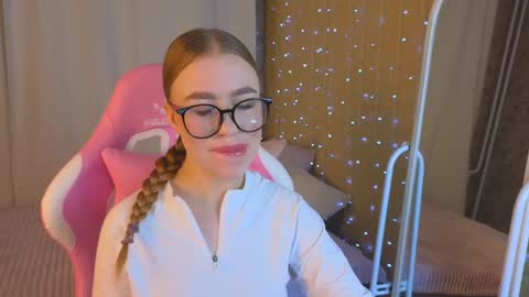 Maya online show from 17, 1, 2025