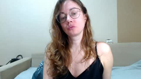 Snapshot of mayacateyes chatting on 19, 4, 2026 Maya online show from 19, 4, 2026