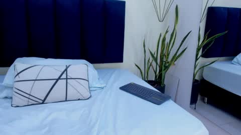 Snapshot of mayaevansmg chatting on 6, 6, 2026 SOFIA online show from 6, 6, 2026