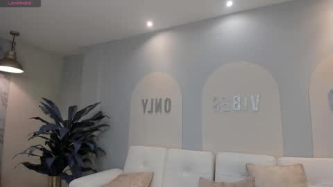 Snapshot of mayahoffman_ chatting on 28, 2, 2026 M A Y A H O F F M A N online show from 28, 2, 2026