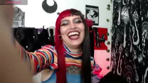 Snapshot of mayaredd chatting on 5, 7, 2026 mayaredd online show from 5, 7, 2026