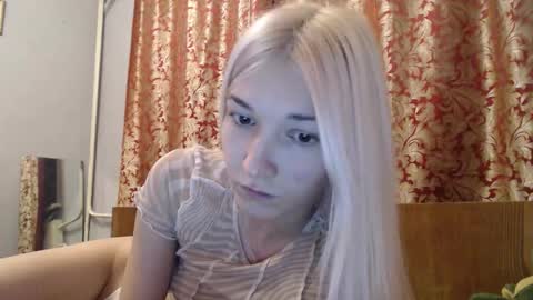 maybe_doll online show from 12, 11, 2025