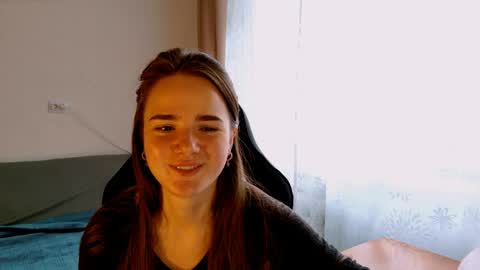 Snapshot of maybloom_ chatting on 2, 6, 2026 maybloom_ online show from 2, 6, 2026