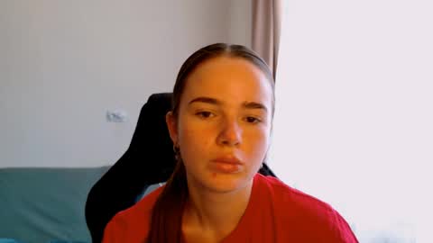 Snapshot of maybloom_ chatting on 6, 6, 2026 maybloom_ online show from 6, 6, 2026