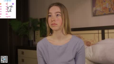 Snapshot of maydaedgin chatting on 17, 1, 2025 Violet online show from 17, 1, 2025