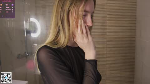 Snapshot of maydaedgin chatting on 22, 1, 2025 Violet online show from 22, 1, 2025