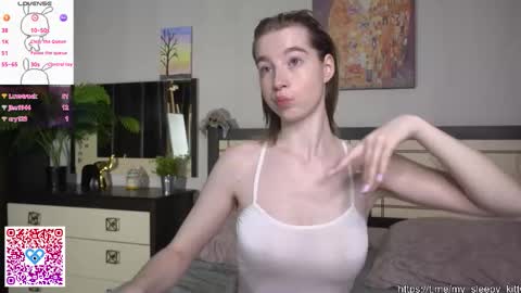 Snapshot of maydaedgin chatting on 11, 9, 2025 Violet online show from 11, 9, 2025