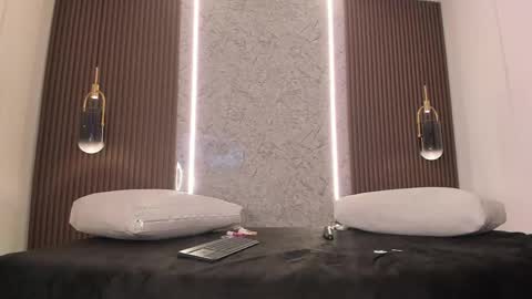 Maye Wells online show from 18, 4, 2026